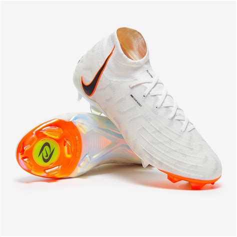 nike phantom luna football boots